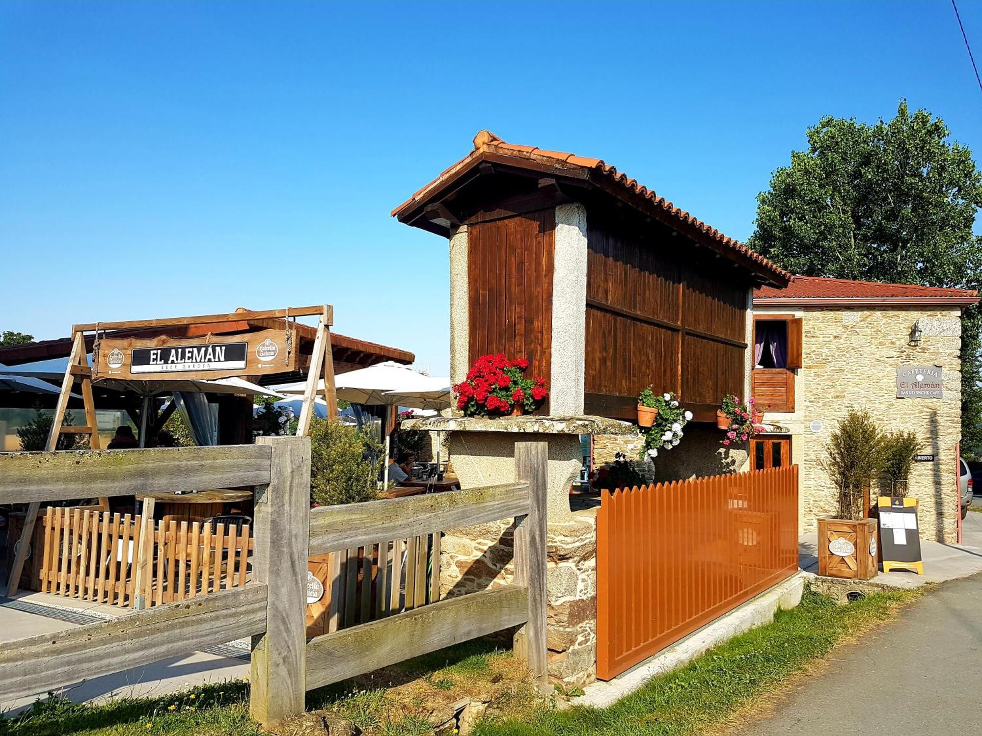 Albergue El Aleman Boente Bagian luar foto